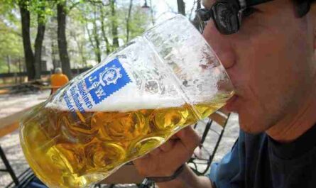 A Maßkrug is the style of glassware featured at German beer festivals, especially in Bavaria, such as Munich's Oktoberfest. - Digital concept art for illustrative purpose, tags: die - Monok
